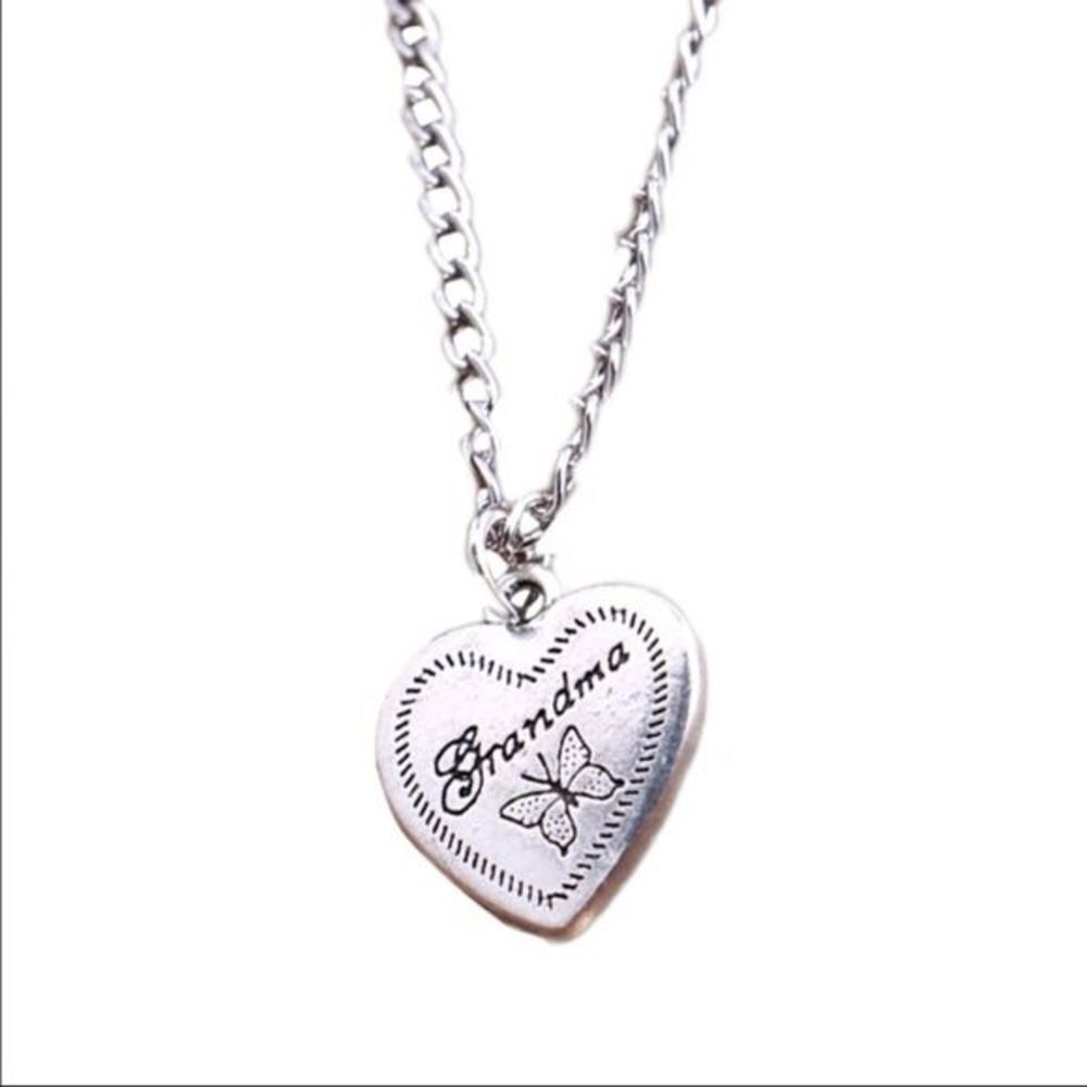 (N3) Grandma Necklace